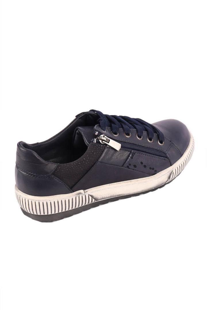 EG80 Sneakers in Navy