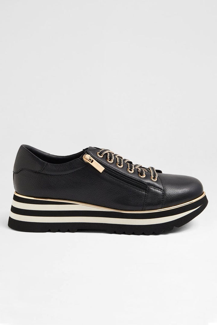 Eammes Lace Up Leather Sneakers