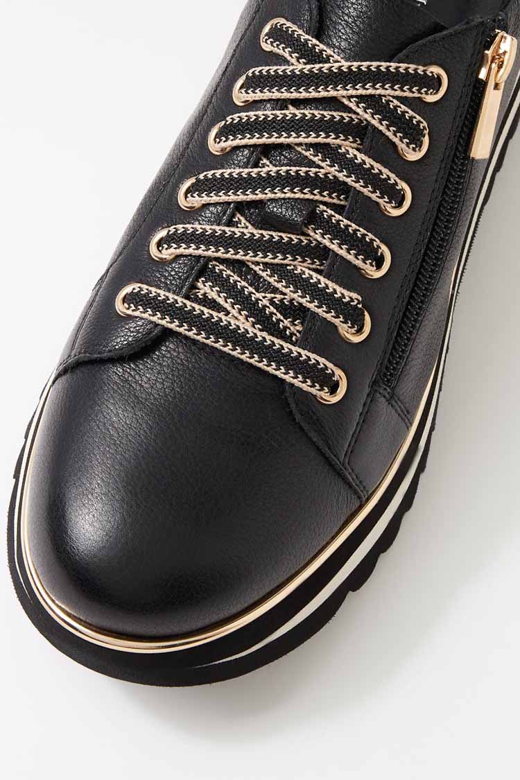 Eammes Lace Up Leather Sneakers