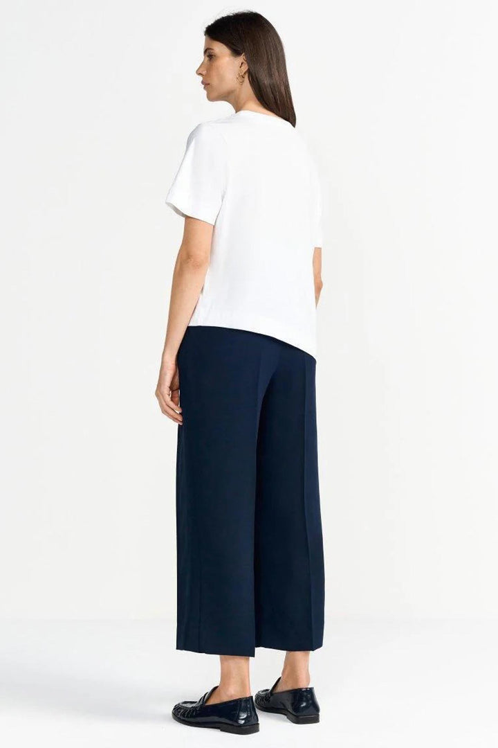 Easy Fit T-Shirt Asymmetric Hem Bag in White