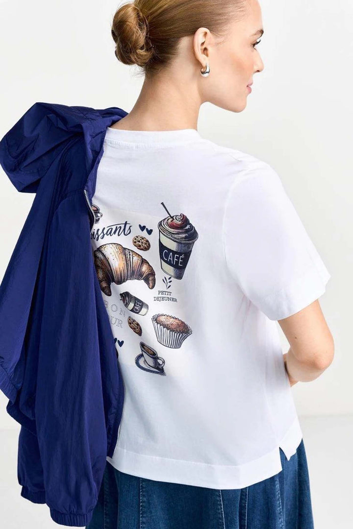 Easy Fit T-Shirt Breakfast in White