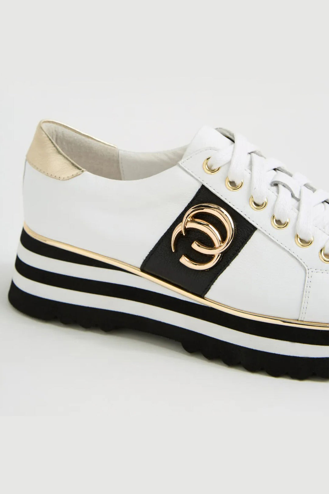 Edgey Leather Platformed Sneakers in White Black