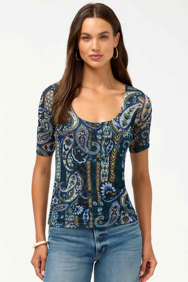 Elbow Sleeve Scoop Neck Mesh Tee in Montecito