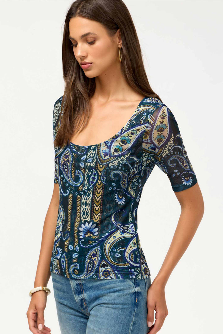 Elbow Sleeve Scoop Neck Mesh Tee in Montecito