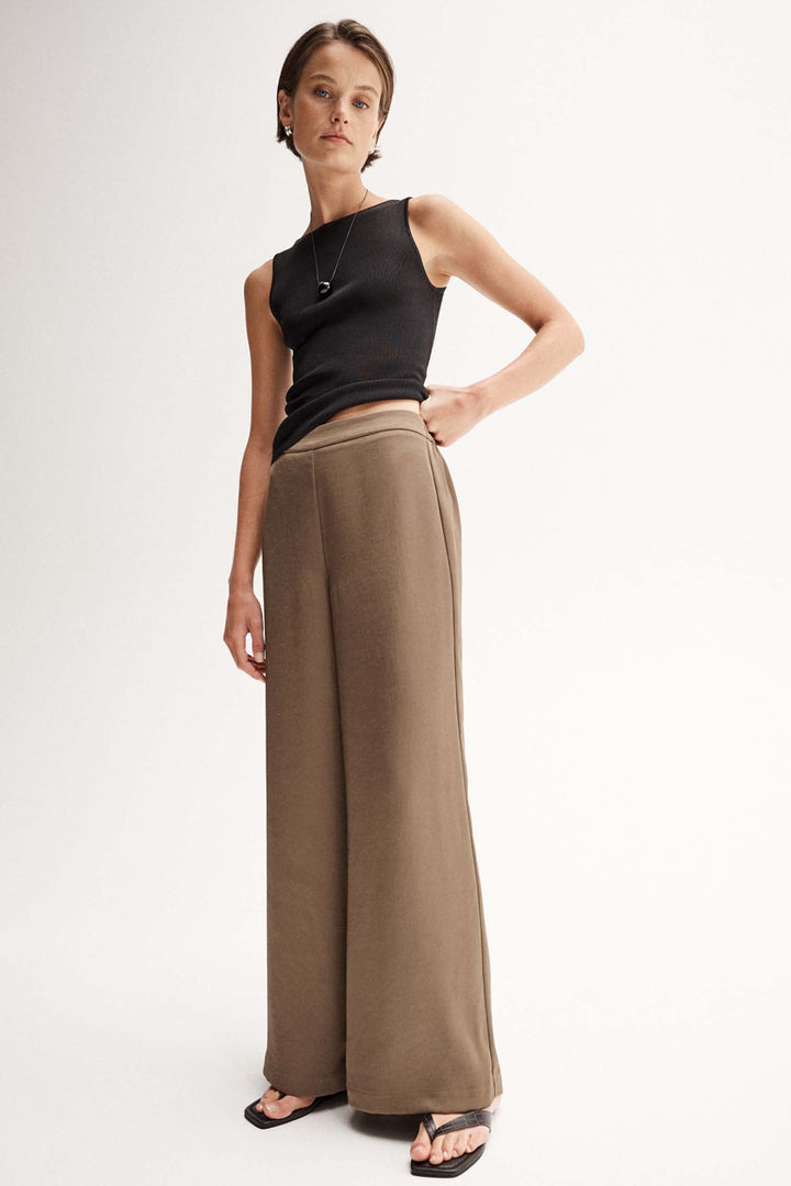 Eleanor Wide Leg Pant in Mocha