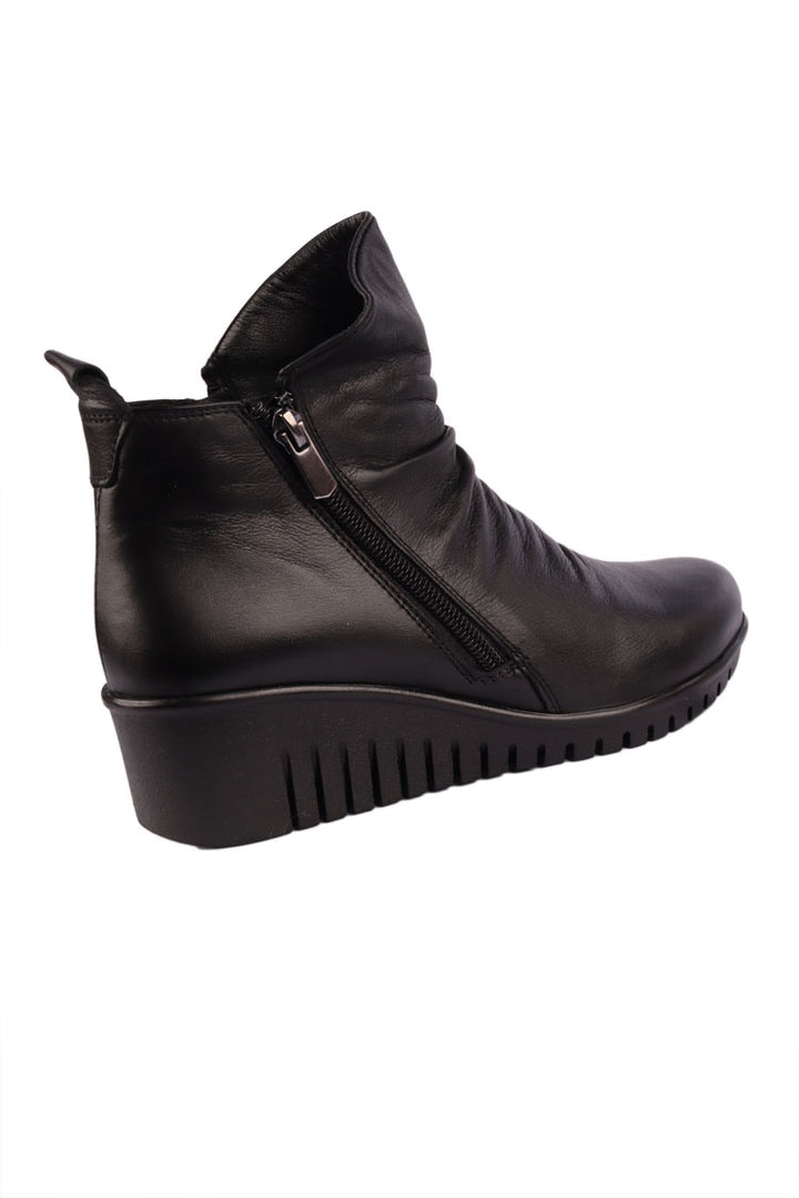 Ella Soft Leather Boots in Black | FINAL SALE