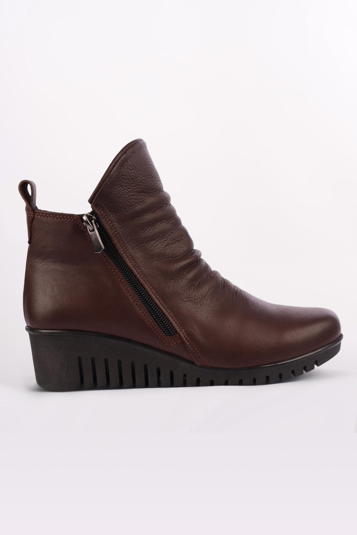 Ella Leather Boot in Chocolate