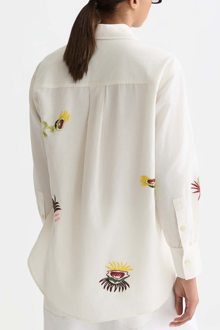 Embroidered Girlfriend Shirt in Eggnog