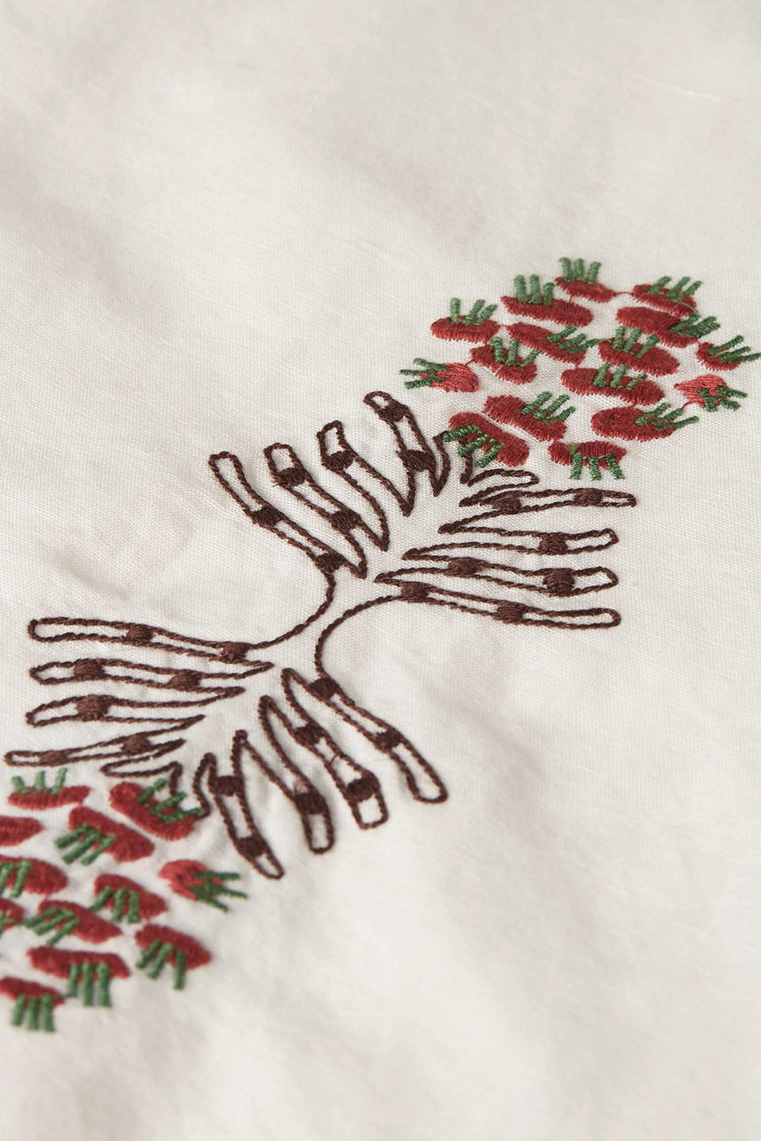 Embroidered Girlfriend Shirt in Eggnog