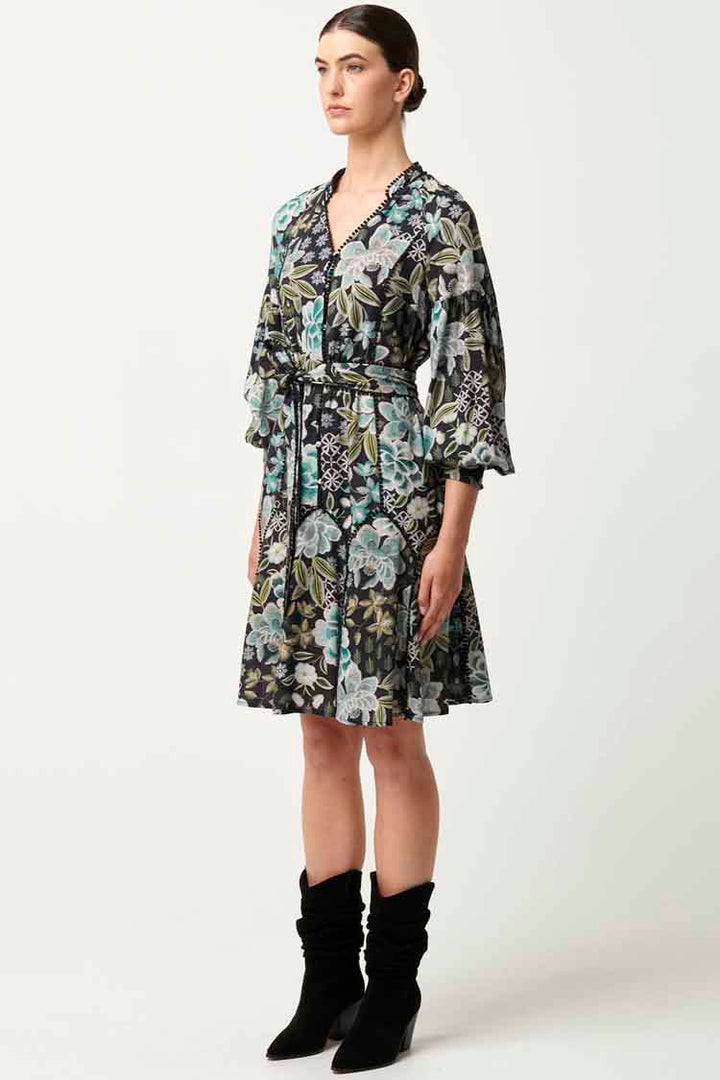 Emersyn Lace Panelled Dress in Dahlia Fields