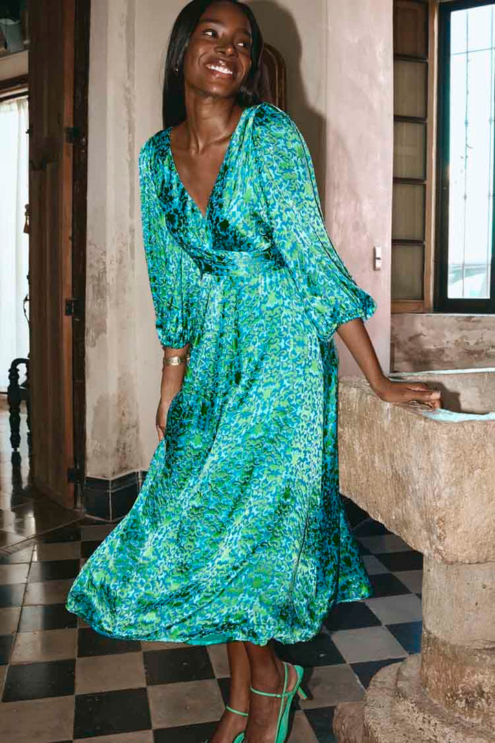 Ethereal Eden Midi Dress in Emerald