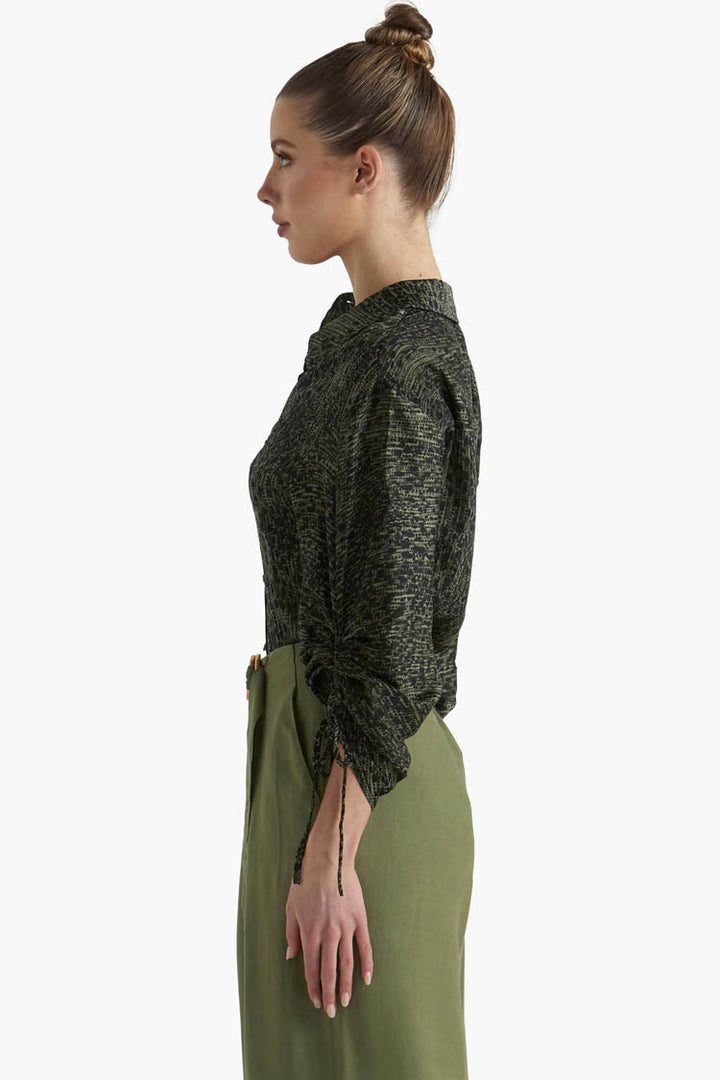 Explorer Shirt in Khaki Leopard