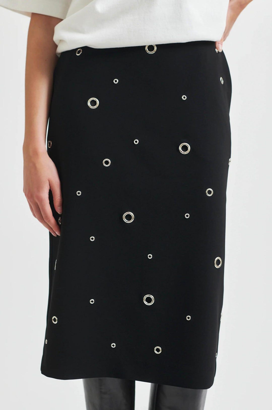 Eyla Pencil Skirt w Eyelets in Black