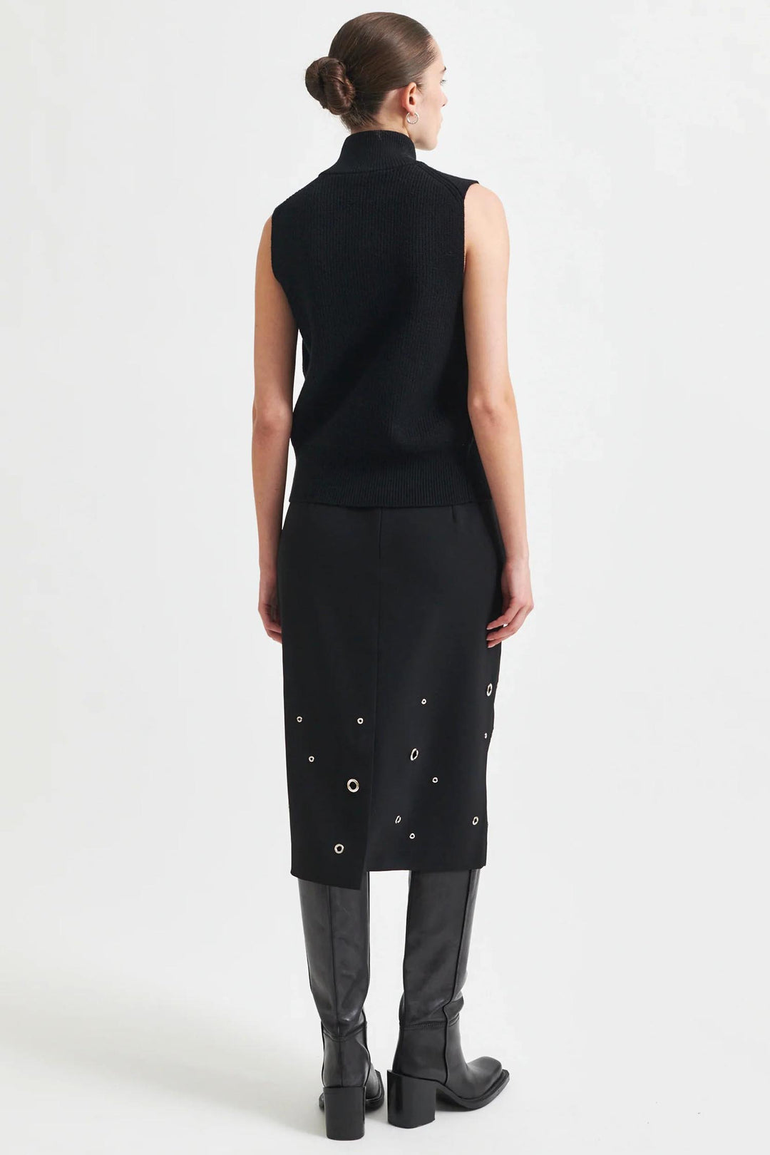 Eyla Pencil Skirt w Eyelets in Black