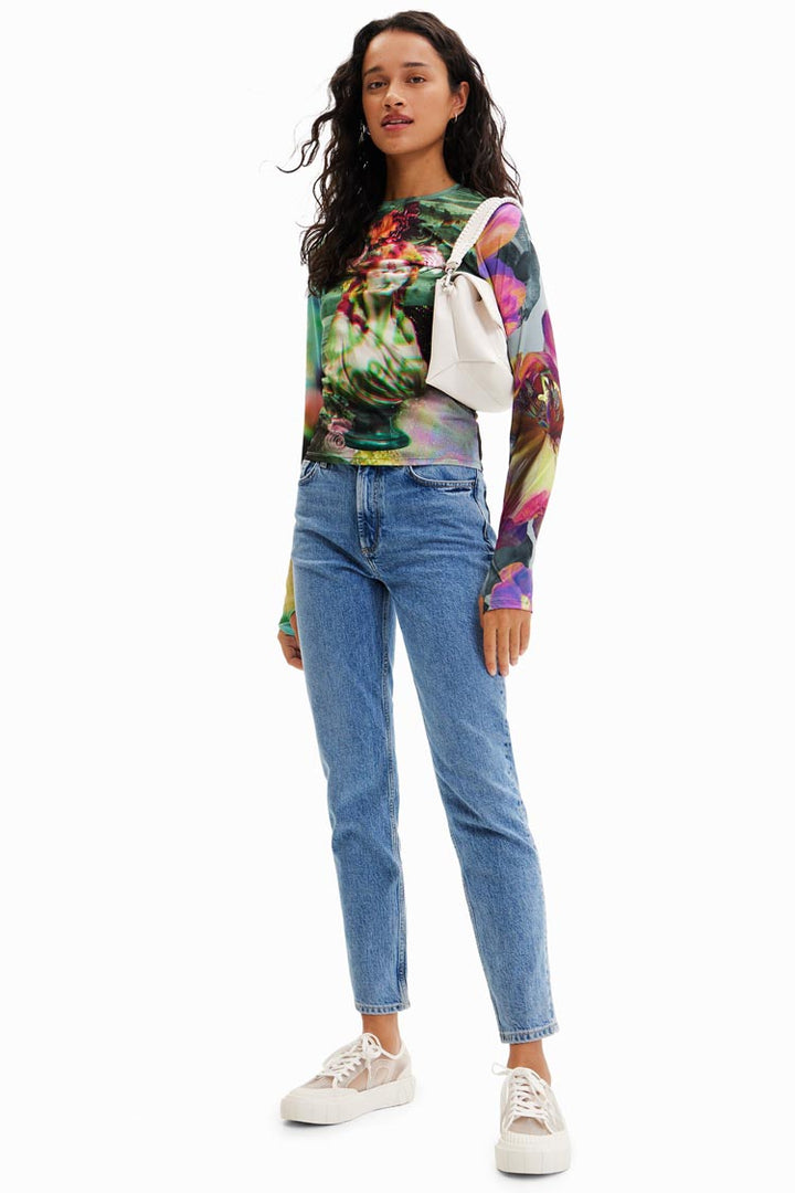 Fantasy Bust LS T-shirt