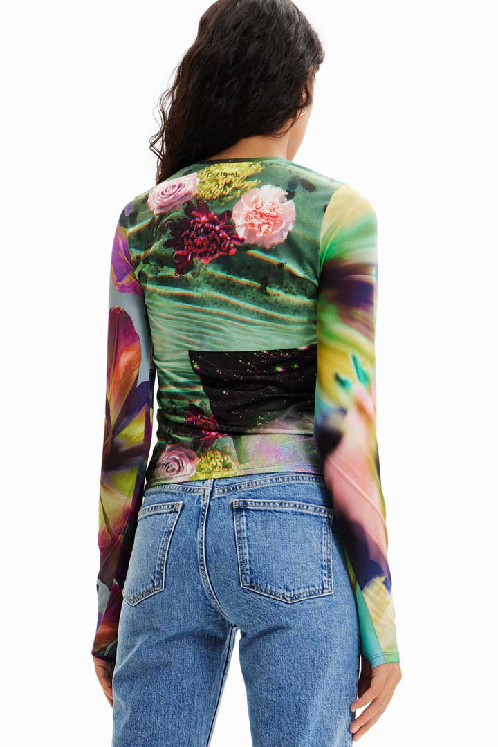 Fantasy Bust LS T-shirt