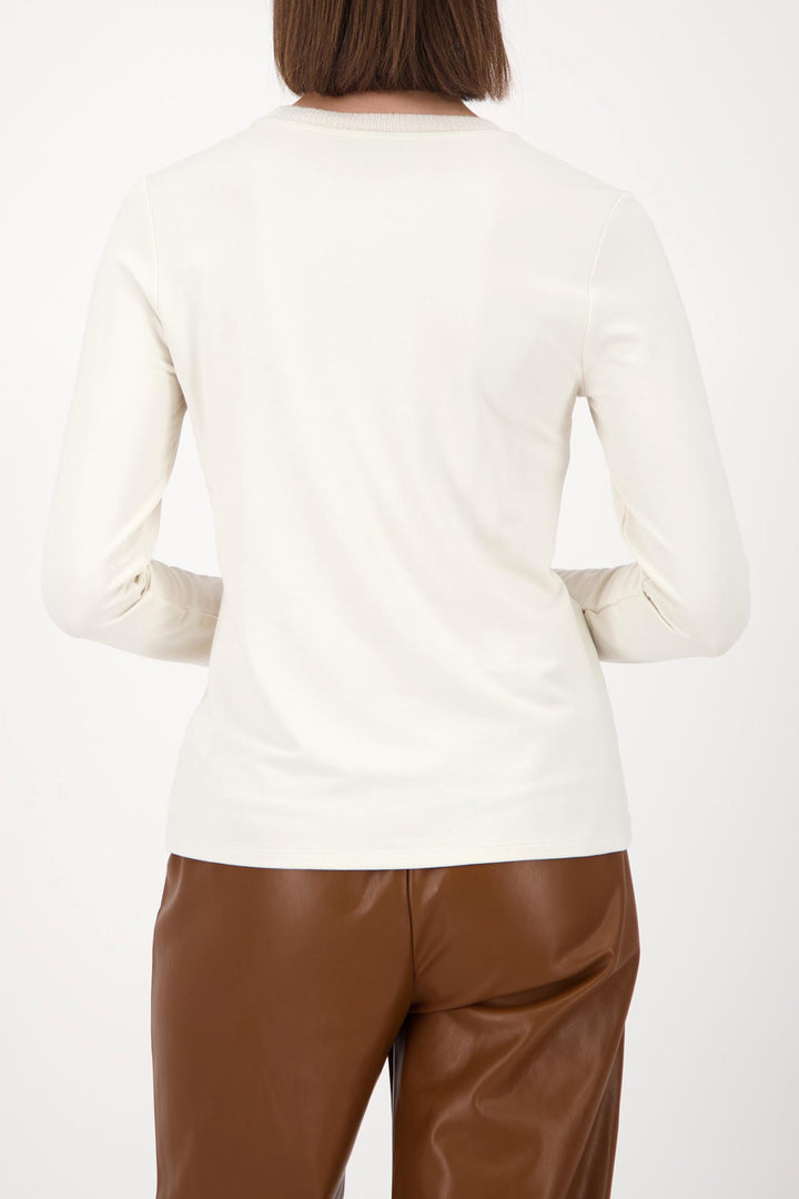 Basic T-Shirt w Jewellery Chain in Almond