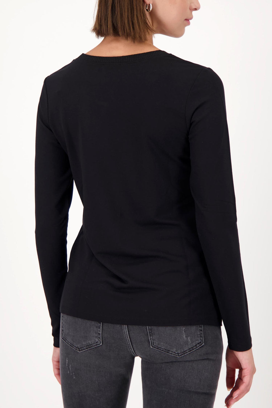 Basic T-shirt w Jewellery Chain in Black