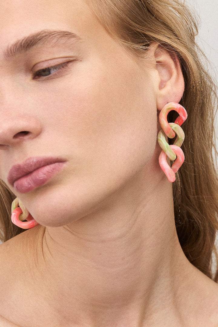 New Flat Chain Earring in Summer Vibe
