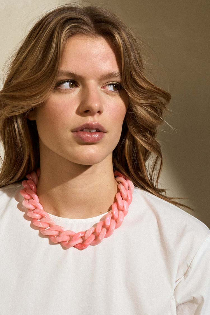 Flat Chain Necklace in Neon Pink Marble