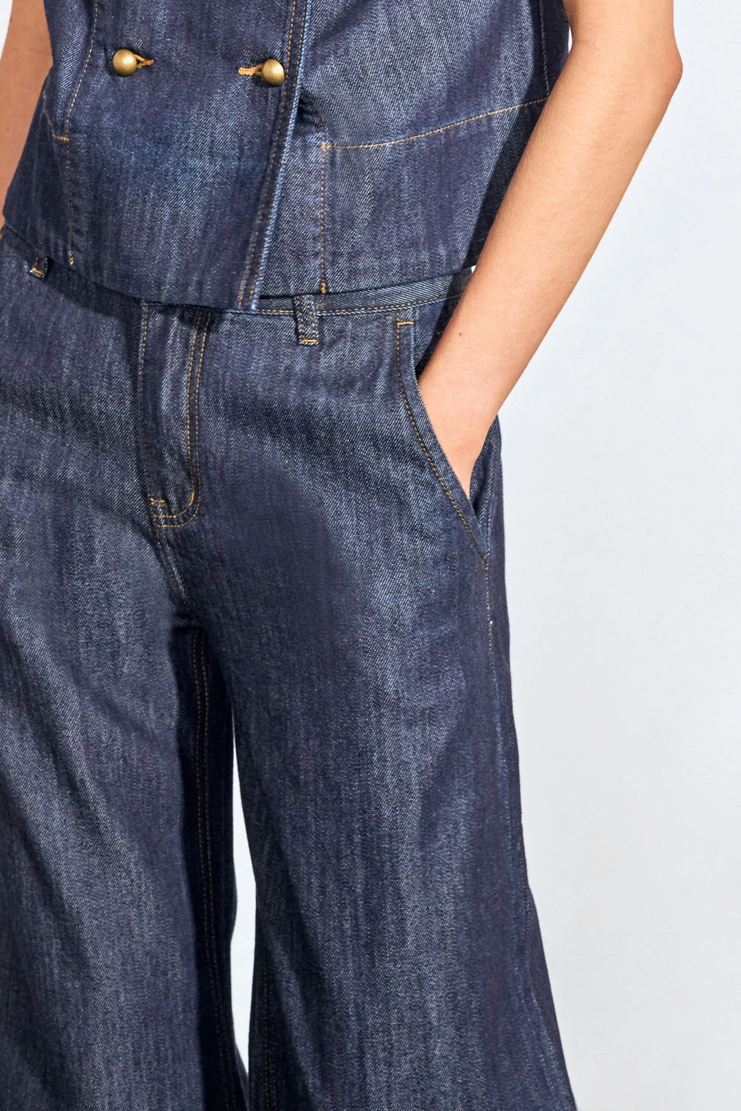 Flint Jean in Dark Denim