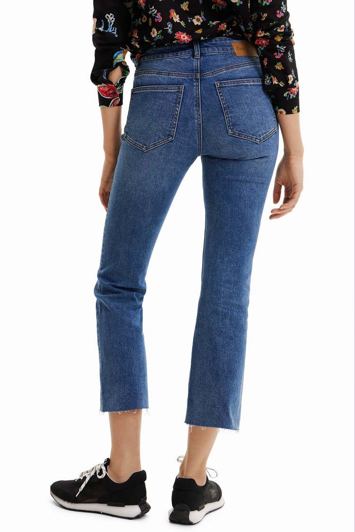 Floral Embroidery Flare Cropped Jeans