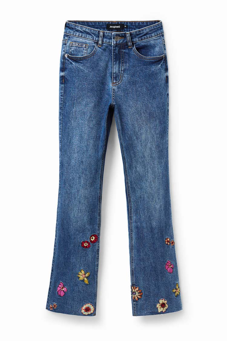 Floral Embroidery Flare Cropped Jeans