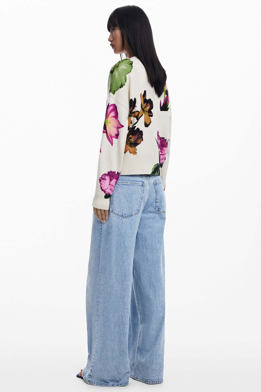 Floral V-neck Knit Cardigan