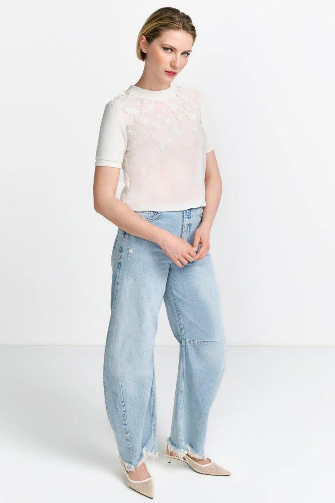 Flower Applique Knit T-shirt
