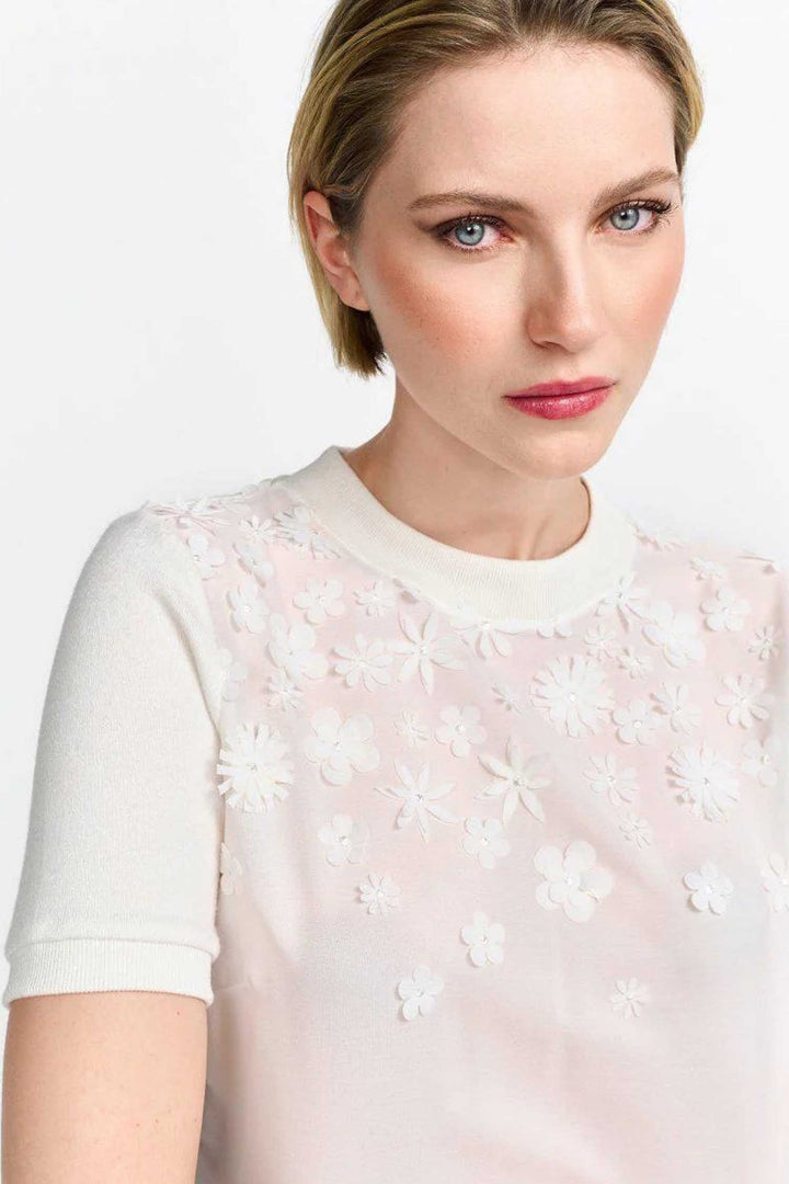 Flower Applique Knit T-shirt