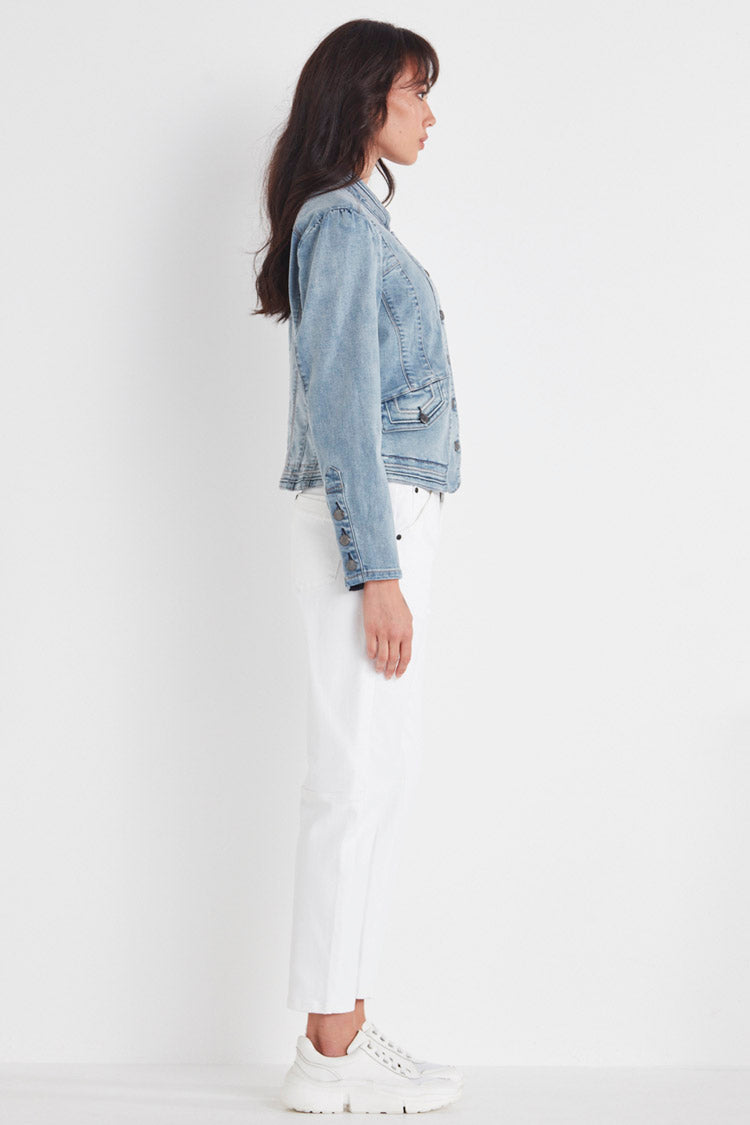 Gabby Jacket in Snow Wash Denim