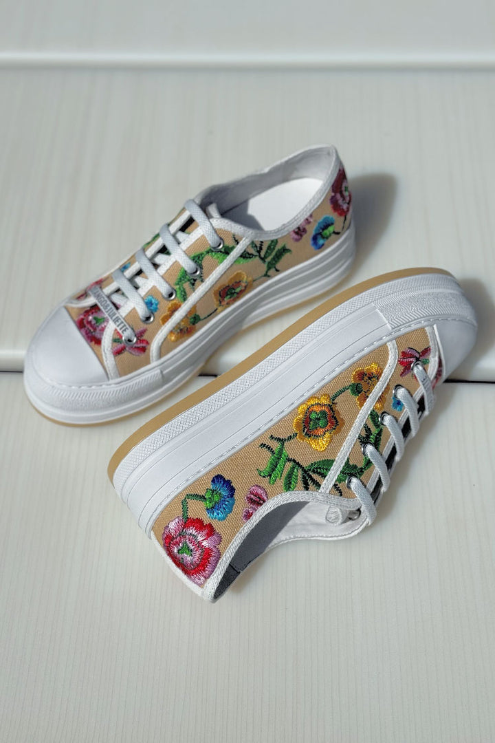 Gando Floral Embroidered Sneakers