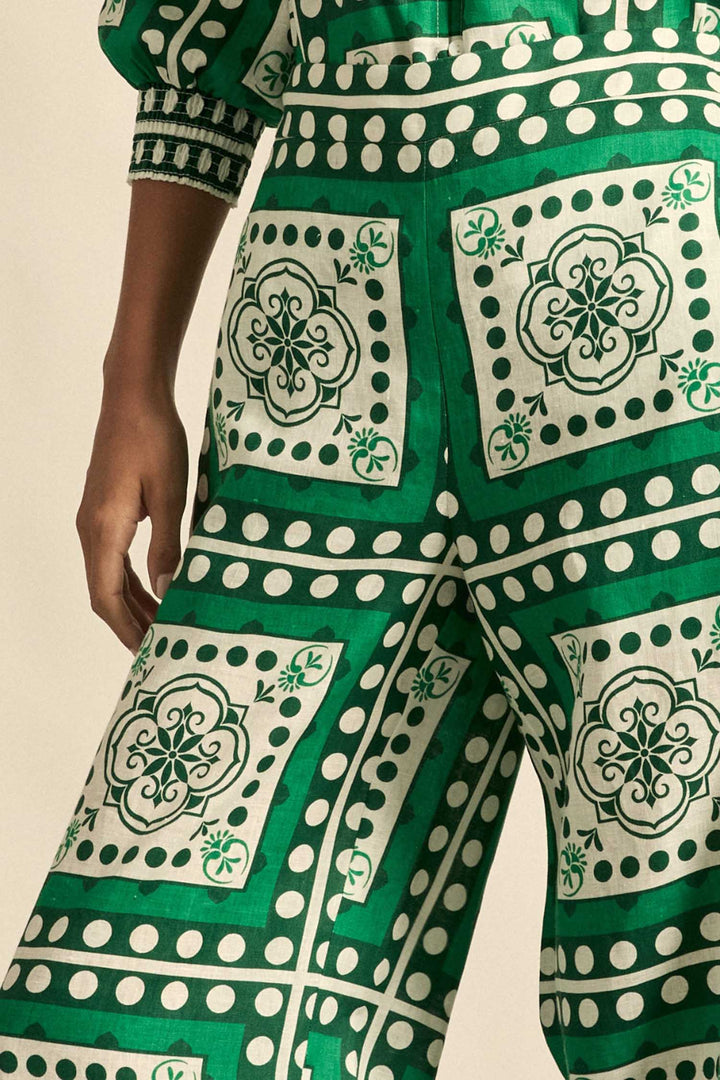 Gesture Pant in Parrot Scarf
