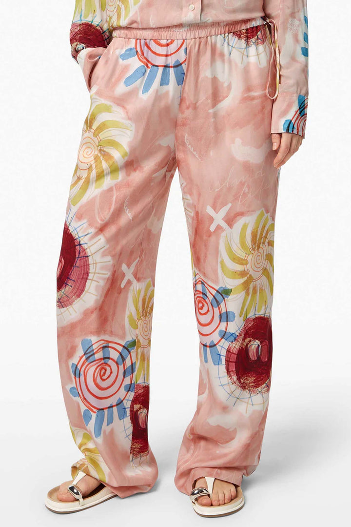 Gia Mid-rise 32' Wide Leg Trousers in Abstract Sun Pink