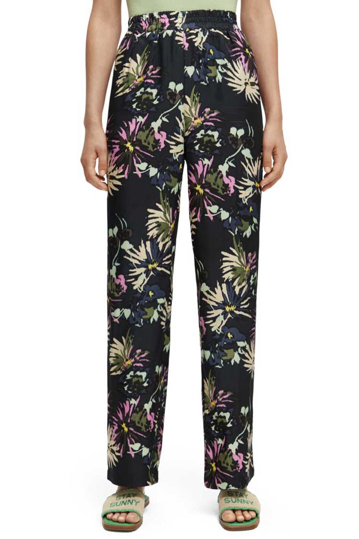 Gia - Mid Rise Wide Leg Printed Silky Trousers in Aster Black