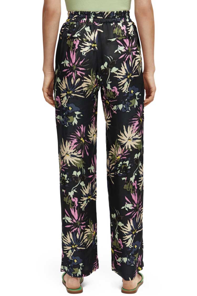 Gia - Mid Rise Wide Leg Printed Silky Trousers in Aster Black