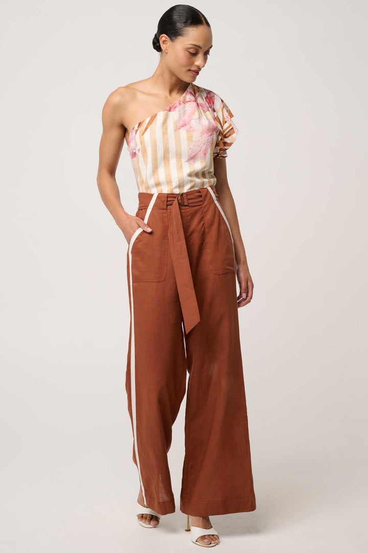 Grace Contrast Bind Pant in Caramel