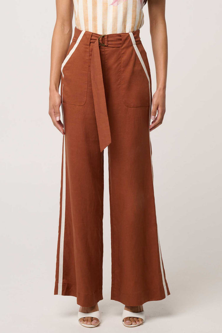 Grace Contrast Bind Pant in Caramel
