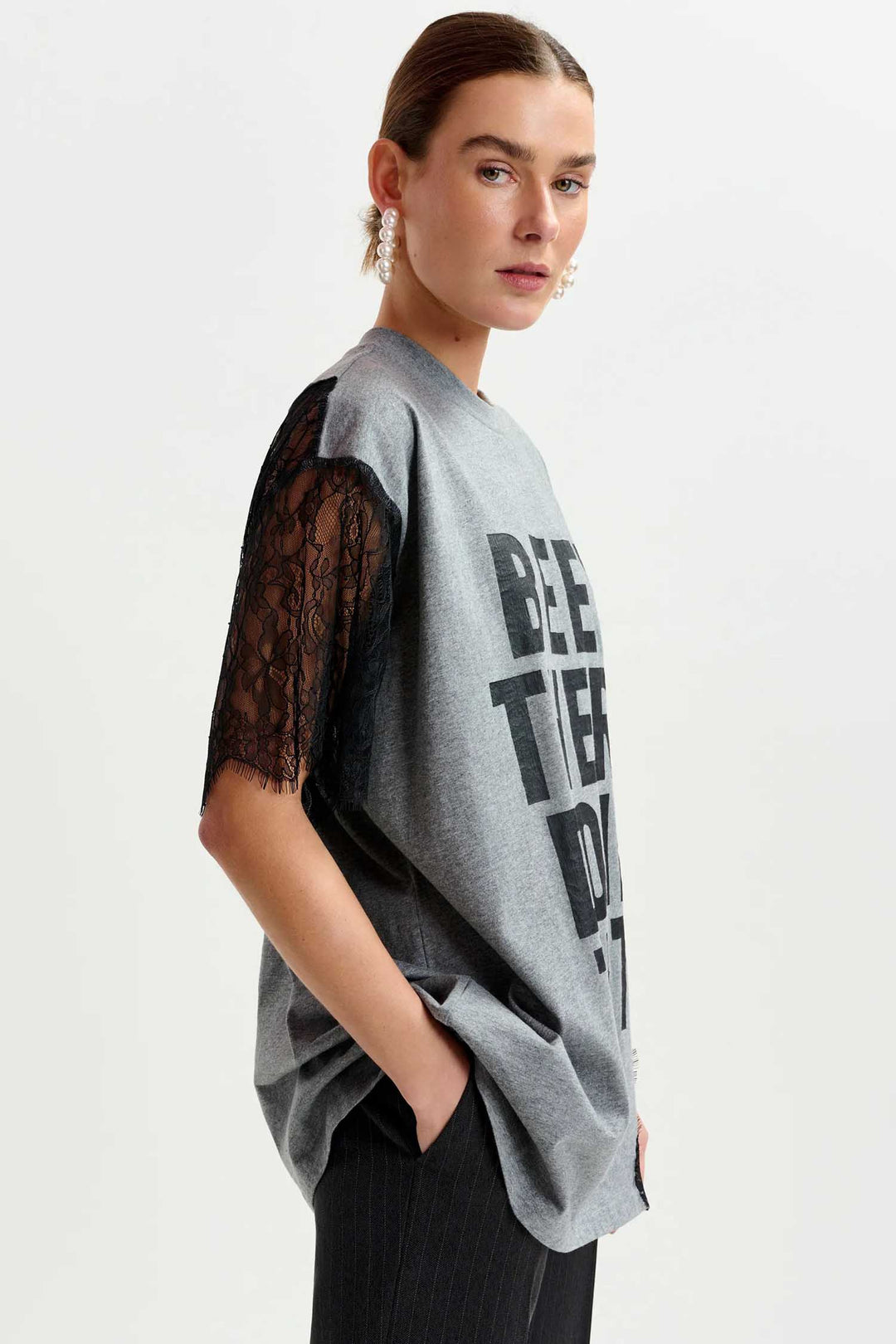 Ibaby Graphic T-shirt w Lace in Shadow