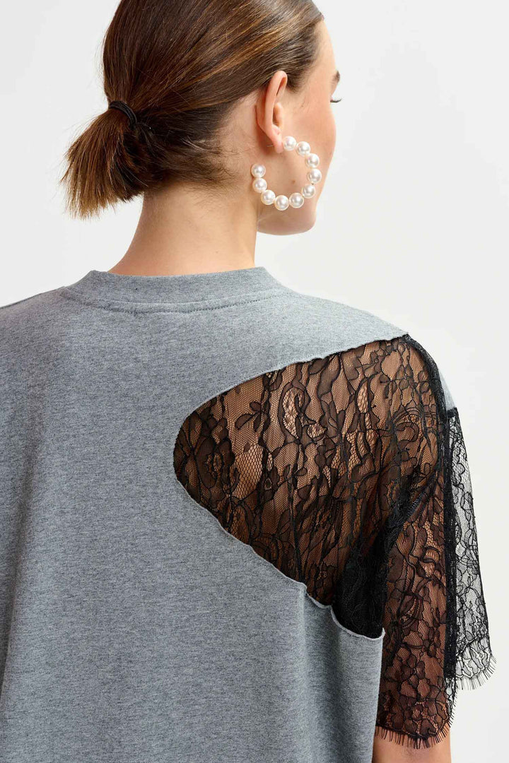 Ibaby Graphic T-shirt w Lace in Shadow