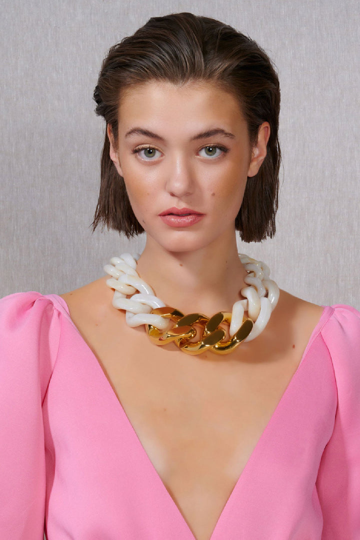 Great Necklace w Gold in Pearl Marble