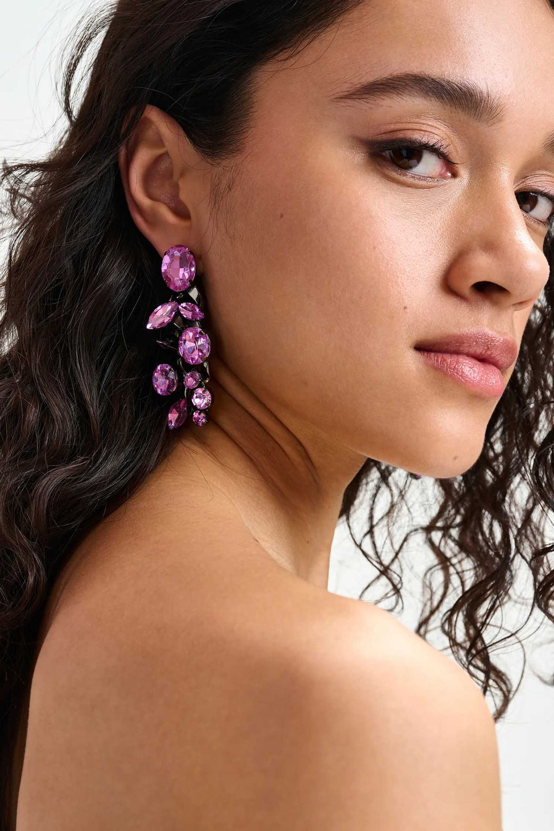 Halias Rhinestone Chain Earrings in Pure Pink