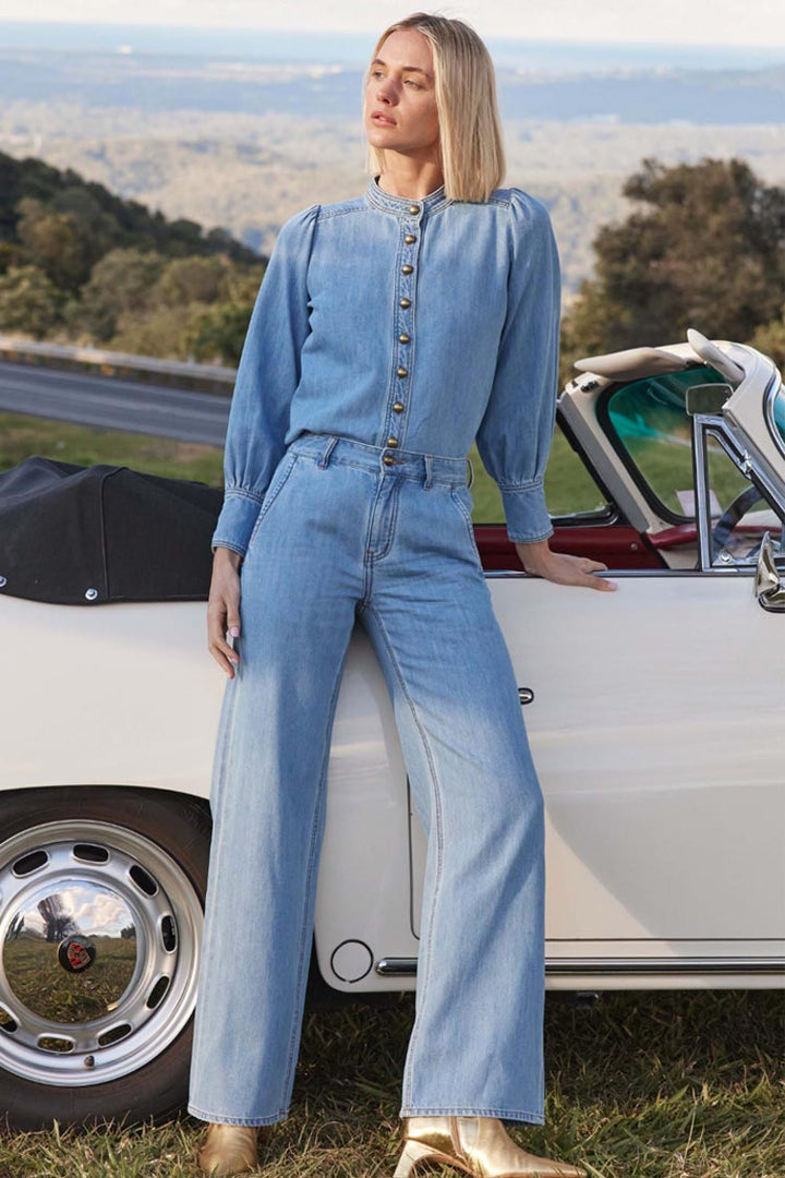 Hanker Top in Light Washed Denim