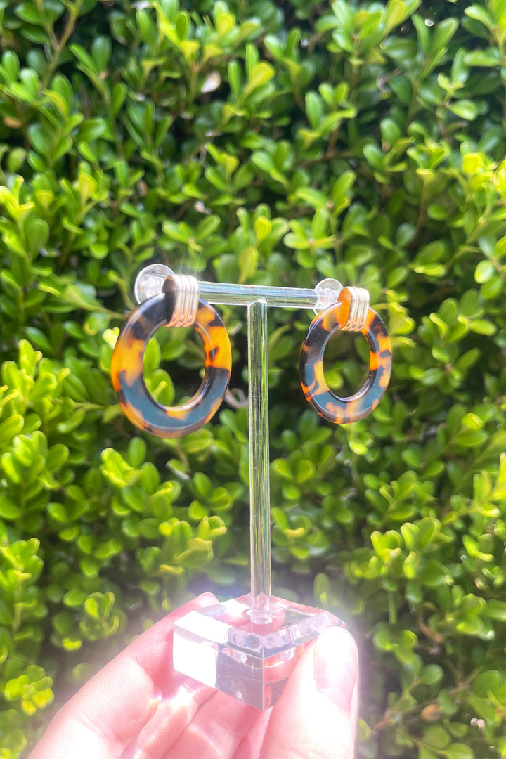 Hazel Tortoise Shell Earrings in Gold