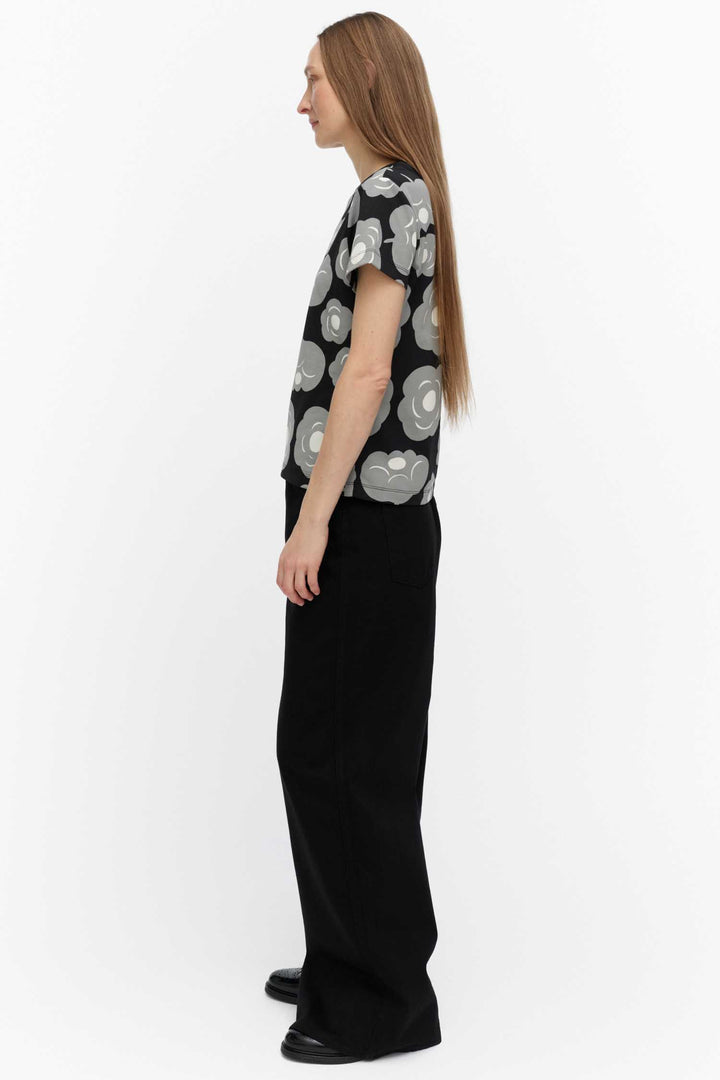 Heleys Tumma T-Shirt in Black
