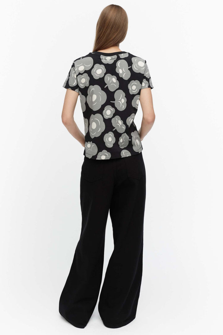 Heleys Tumma T-Shirt in Black