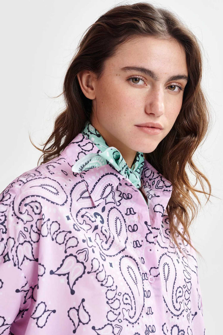 Histende Bandana Print oversized Shirt in Pure Pink