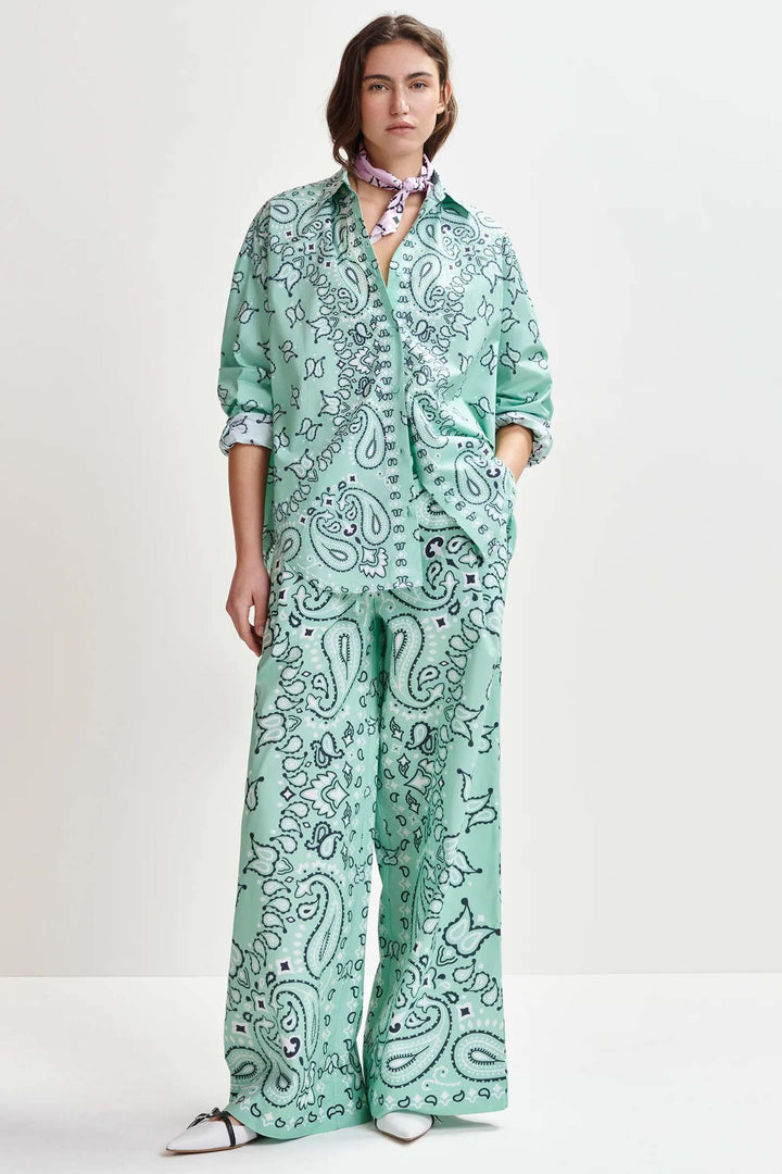 Histende Bandana Print Oversized Shirt in Turquoise