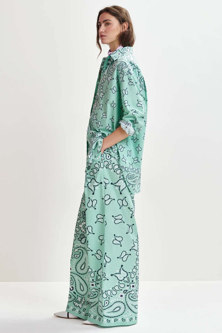 Histende Bandana Print Oversized Shirt in Turquoise