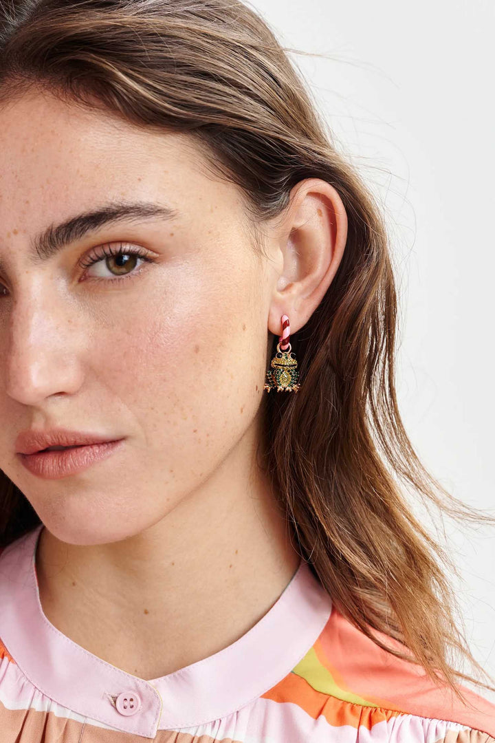 Horry Hoop Earrings - Frog & Chair